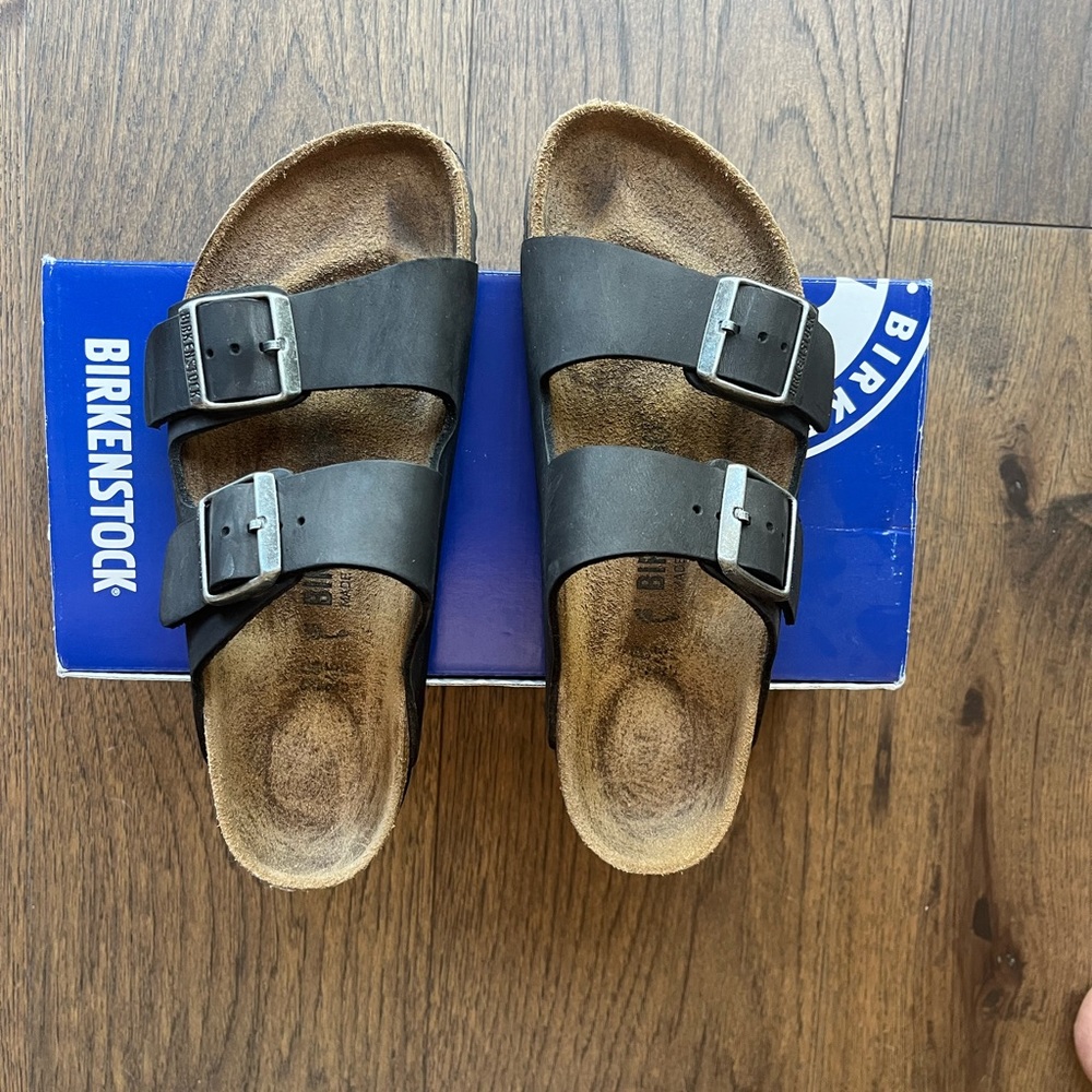 Birkenstock Arizona Leather in Black Size 38
